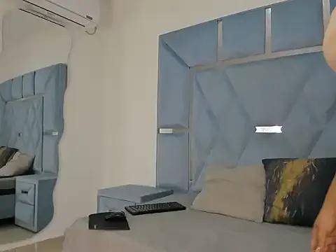 valentinaasm from StripChat is Freechat