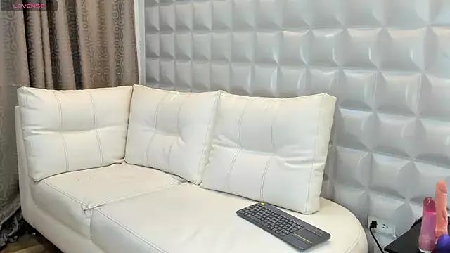 Try our streaming cams variety and talk on a personal level with our adorable girls streamers, showing off their bountiful shapes and dildos.