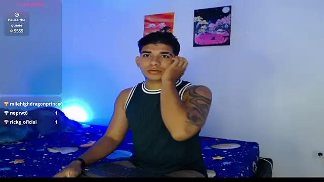 valentino_santoss from StripChat is Freechat