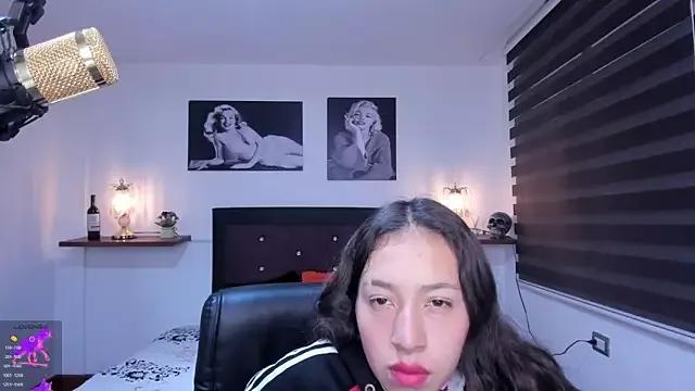 Valeria_roussi from StripChat is Freechat