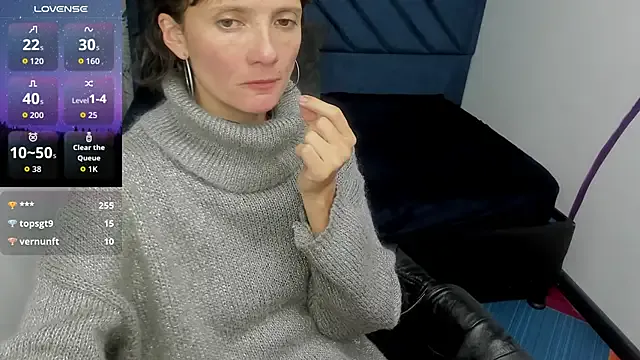 Try our streaming cams variety and talk on a personal level with our adorable girls streamers, showing off their bountiful shapes and dildos.