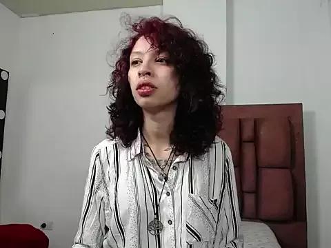 vambaradamsper from StripChat is Freechat