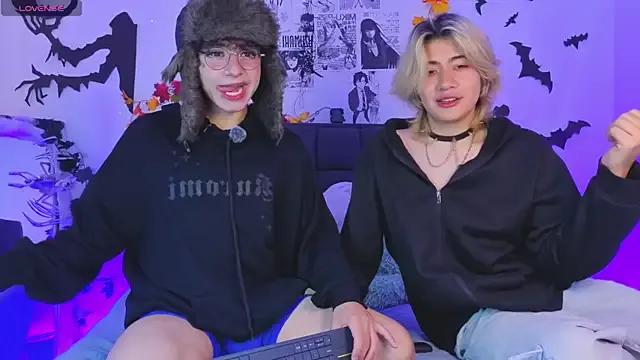 Vamps_Lovers from StripChat is Freechat