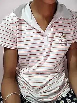 Vanee-23 from StripChat