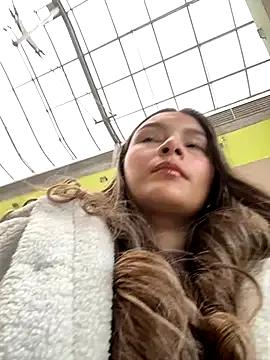 Vanessa-17_ from StripChat is Freechat