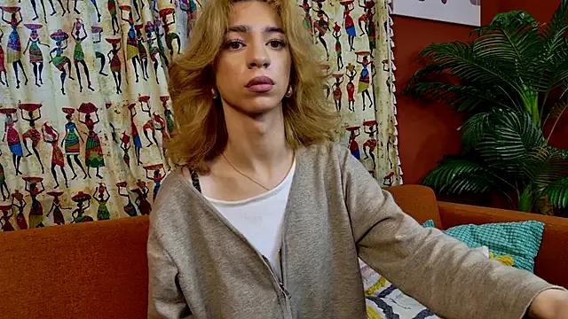 Vanessa__Ray from StripChat is Freechat