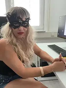 Vanessa_Heiss from StripChat is Freechat