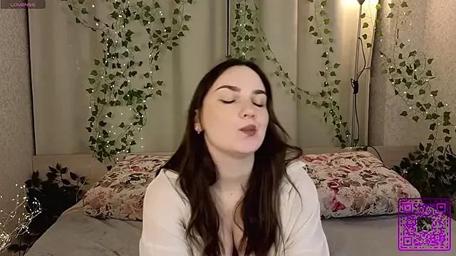 Try our streaming cams variety and talk on a personal level with our adorable girls streamers, showing off their bountiful shapes and dildos.