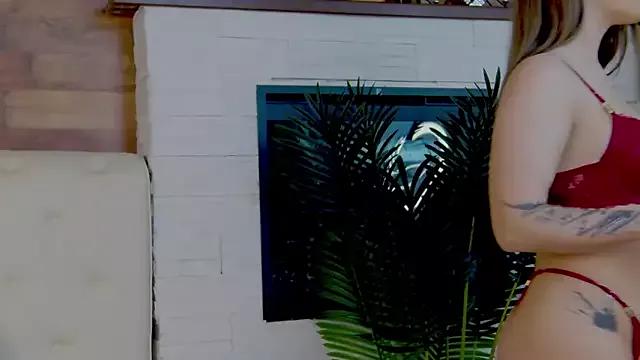 VanessaHart from StripChat is Freechat