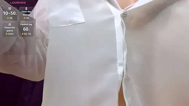 VanessaLightDiamond from StripChat is Freechat