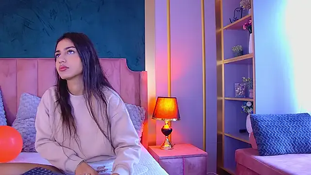 VanessaOlive from StripChat is Freechat