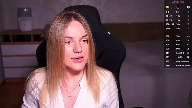 Vanille_Mystery from StripChat is Freechat