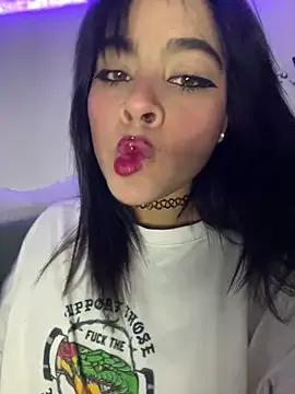 Veeronica_ from StripChat is Freechat