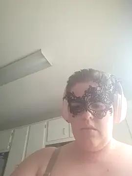 VeiledMuse from StripChat