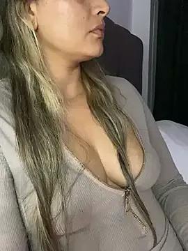 vellaAngel from StripChat