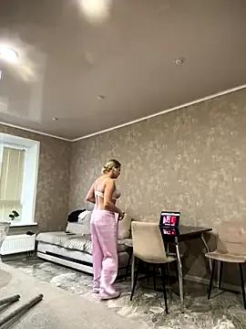 VelleryKinky from StripChat