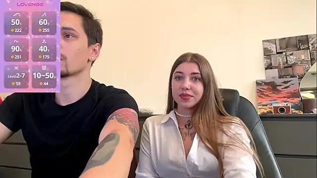 VelvetMiley from StripChat is Freechat