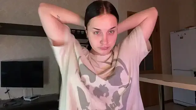 VelvetNote from StripChat is Freechat