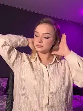 VelvetRush_ from StripChat is Freechat