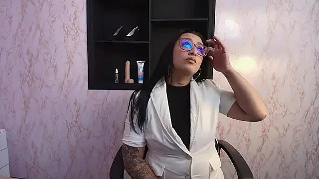 VELVETTRED from StripChat is Freechat