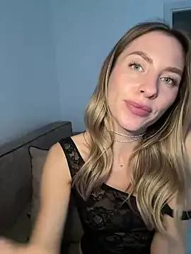 VelvetVabe from StripChat is Freechat