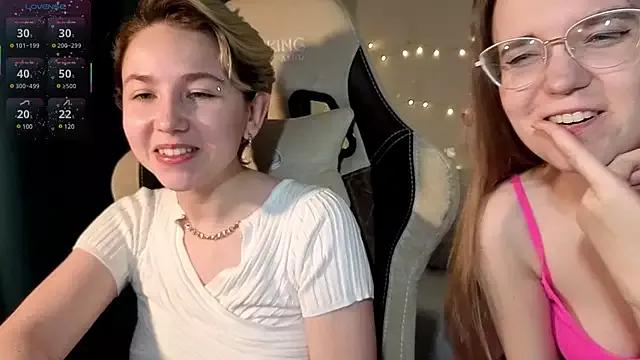 velvetvalkyries from StripChat