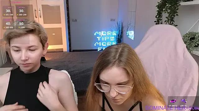 velvetvalkyries from StripChat