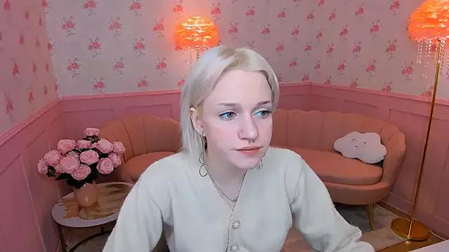 VelvetVixen155 from StripChat