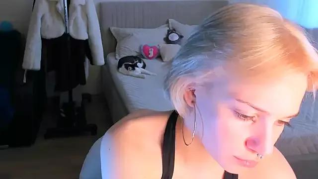 VelvetVixen155 from StripChat