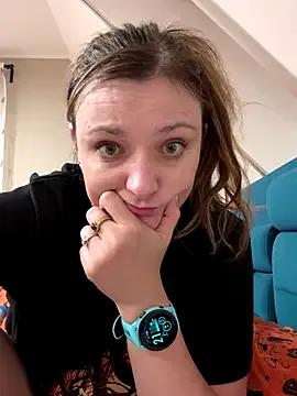 Velvetwitch87 from StripChat is Freechat