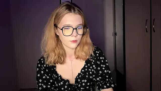 Venira_spark from StripChat is Freechat