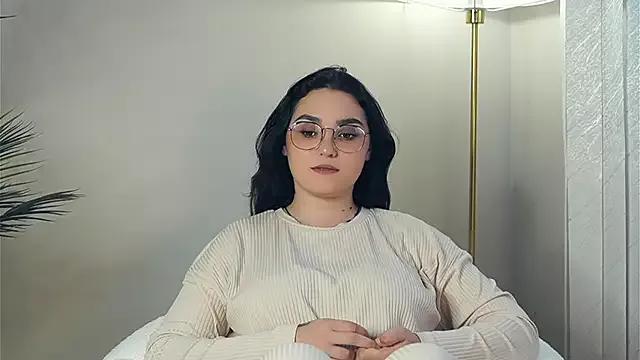 VenitaBidon from StripChat is Freechat