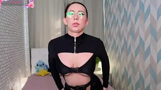 Try our streaming cams variety and talk on a personal level with our adorable girls streamers, showing off their bountiful shapes and dildos.