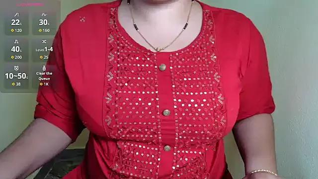 venu_pApA from StripChat is Freechat