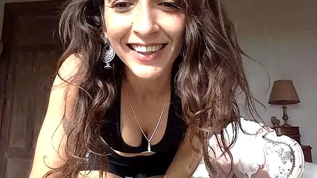 venuslibre from StripChat is Freechat
