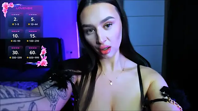 Veronica_Larsson from StripChat is Freechat