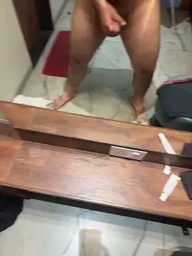 versatile_guy01 from StripChat is Freechat