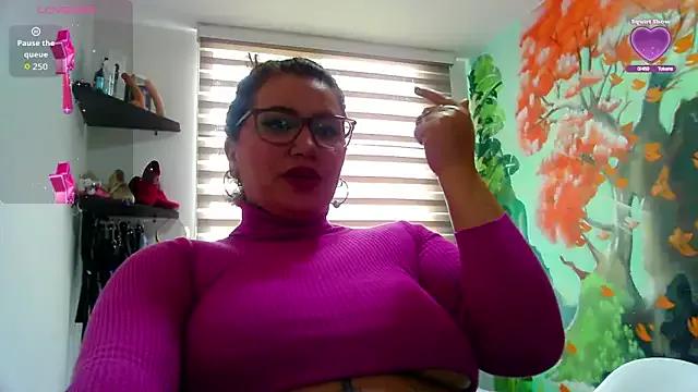 Try our streaming cams variety and talk on a personal level with our adorable girls streamers, showing off their bountiful shapes and dildos.