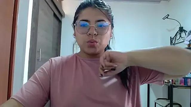 viccky_vick from StripChat
