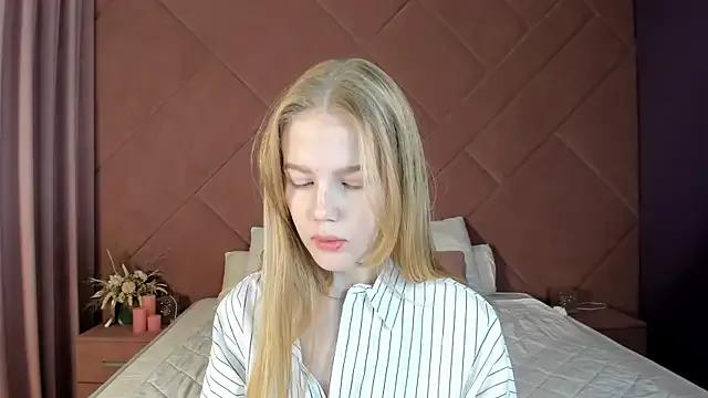 Try our streaming cams variety and talk on a personal level with our adorable girls streamers, showing off their bountiful shapes and dildos.