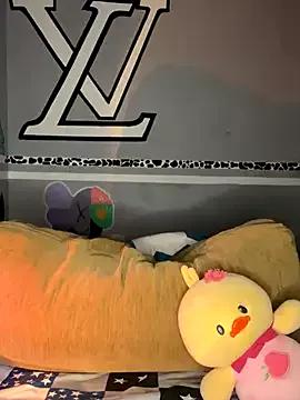 vicky_carrington from StripChat is Freechat