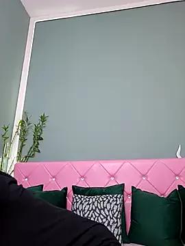 VickyDivinee from StripChat is Freechat