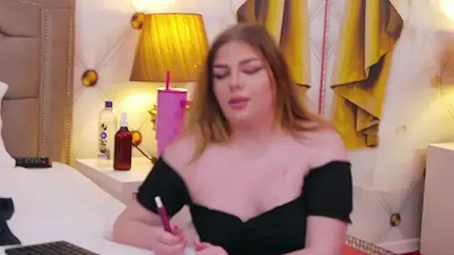 VickyKarter from StripChat is Freechat