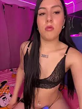 Victoria_11 from StripChat