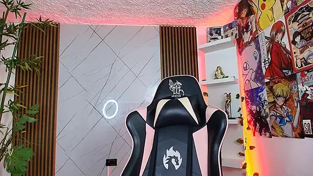Try our streaming cams variety and talk on a personal level with our adorable girls streamers, showing off their bountiful shapes and dildos.