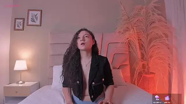 victoria_becker_ from StripChat is Freechat
