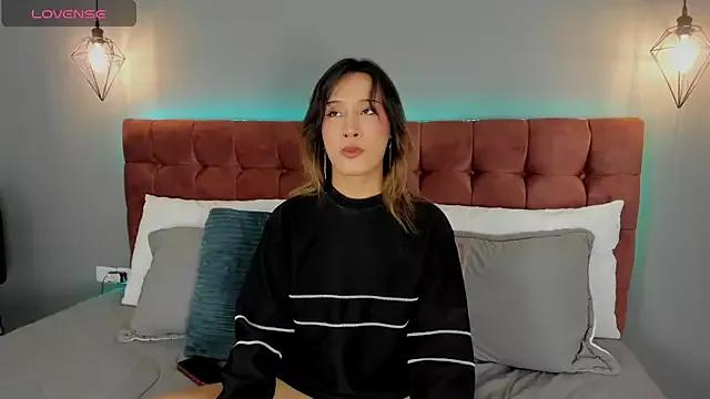 victoria_decapri from StripChat is Freechat