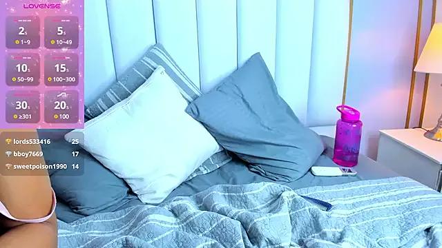Try our streaming cams variety and talk on a personal level with our adorable girls streamers, showing off their bountiful shapes and dildos.