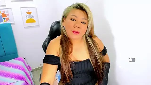 Try our streaming cams variety and talk on a personal level with our adorable girls streamers, showing off their bountiful shapes and dildos.