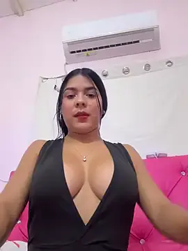 Victoria_Shy from StripChat is Freechat